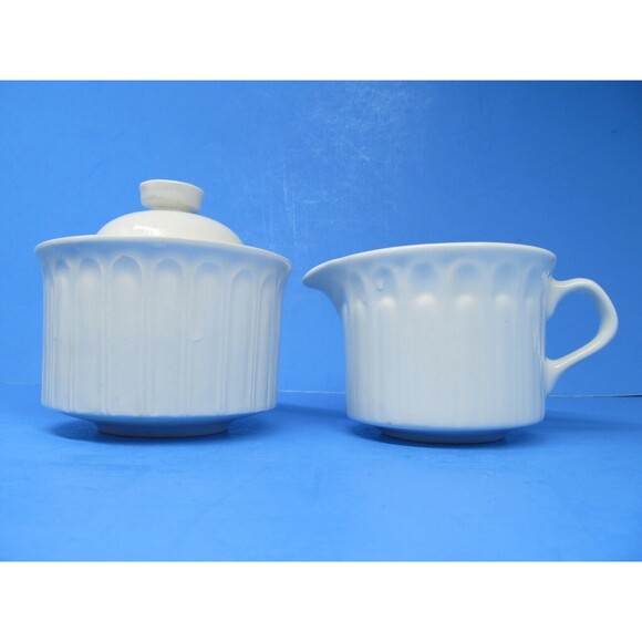 Santa Clara Alegre Arita White Ironstone Sugar Bowl And Creamer Set - Picture 3 of 6